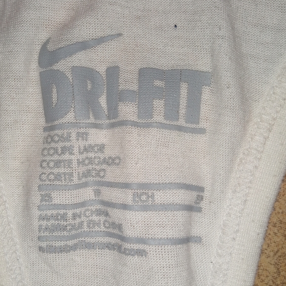 Nike Dri-Fit Loose Fit Purple & White Tank Top - Picture 3 of 3